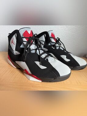 Nike Air Jordan True Flight Black Varsity Red Wolf Grey